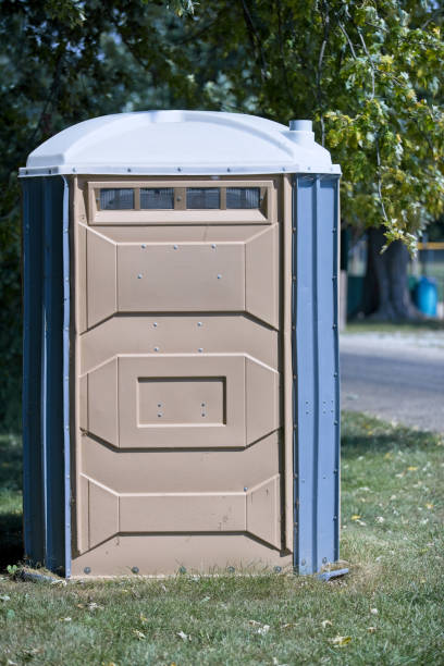 Best Portable restroom trailer rental  in Edgewood, TX